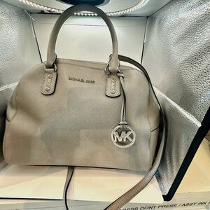 MICHAEL KORS DOVE GREY HANDBAG